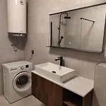 Dora *