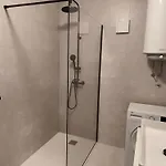 Dora *