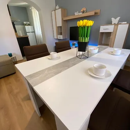 Dora Appartement *